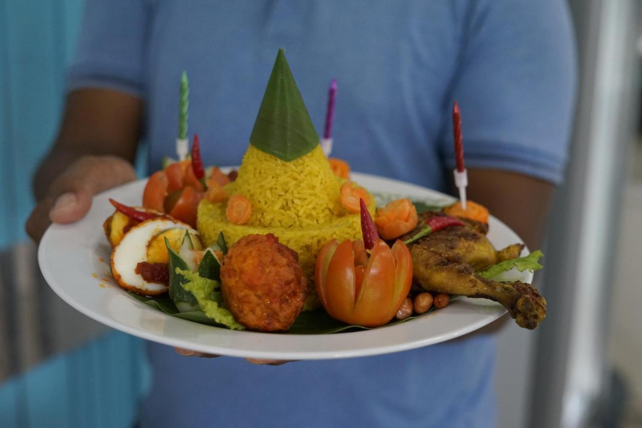 Anjo Maumere Hotel & Restaurant Extérieur photo
