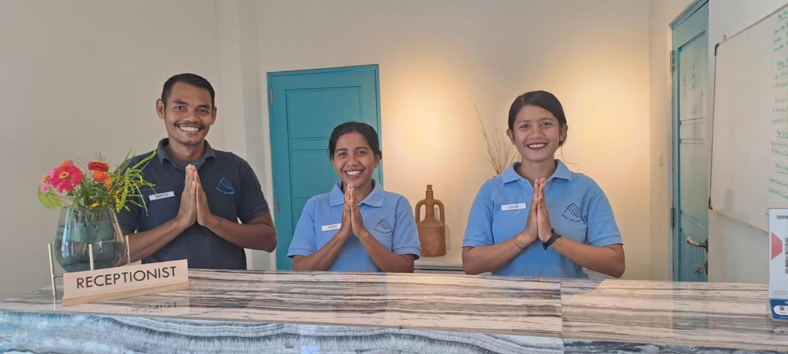 Anjo Maumere Hotel & Restaurant Extérieur photo
