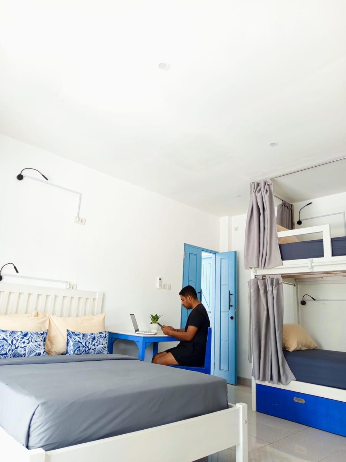 Anjo Maumere Hotel & Restaurant Extérieur photo